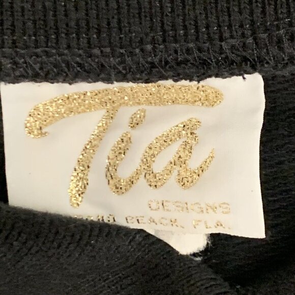 Tia womens top SZ LG womens Exotic animals Giraffe Lion Elephant Black s… - Picture 6 of 6